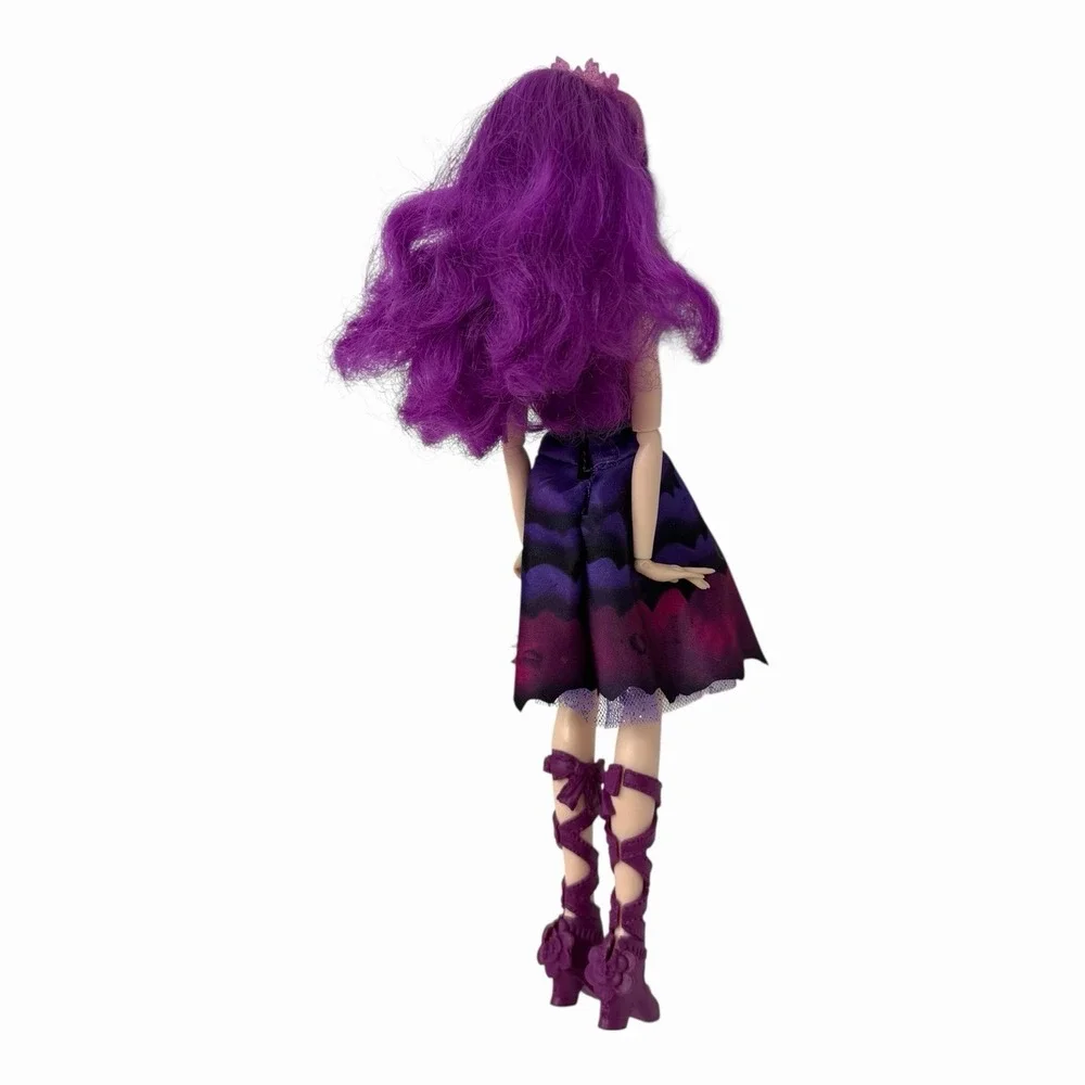 Disney Descendants Mal Isle Of The‎ Lost Royal Yacht Doll Purple Hair Maleficent